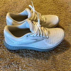 Brooks glycerin 18 running sneakers white/grey